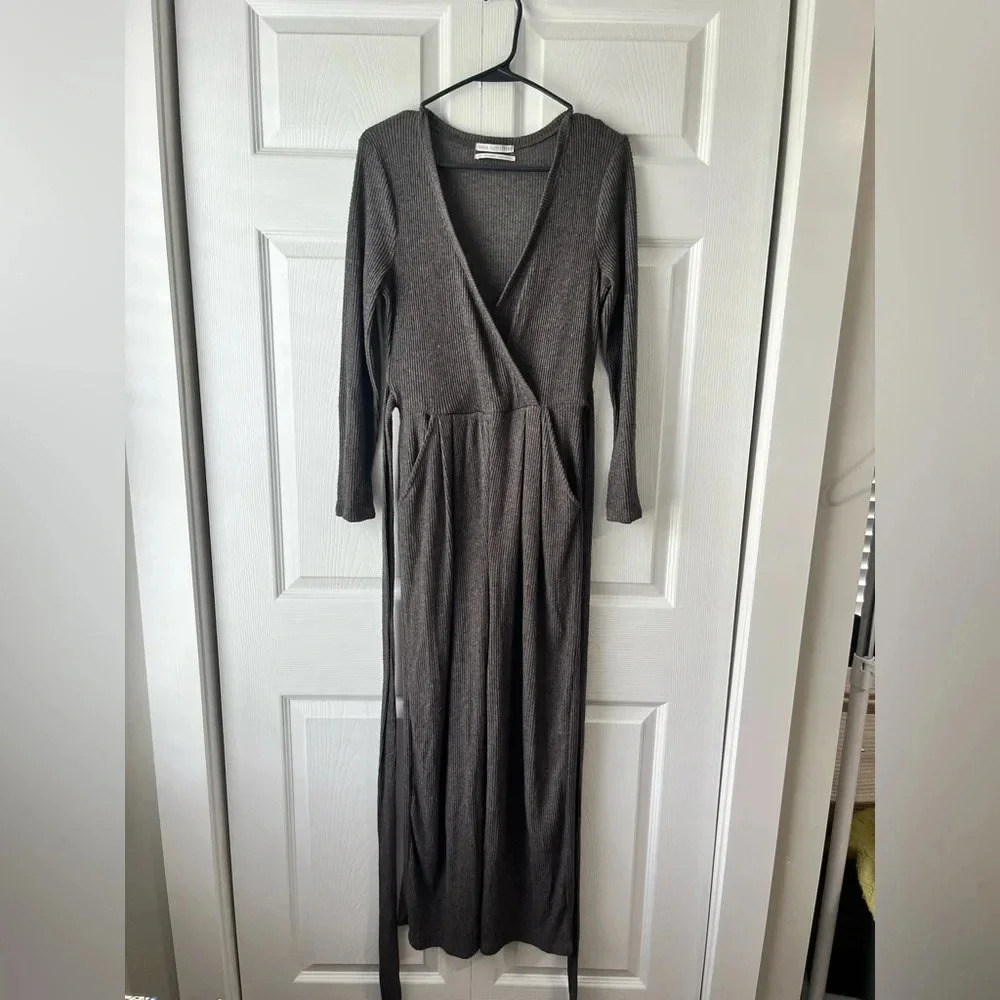 Urban Outfitters Cozy Ribbed Knit Wrap Jumpsuit Size Med - Picture 3 of 7
